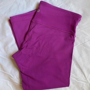 Lululemon Wunder Under Luon - cropped - reversible purple/black - size 10